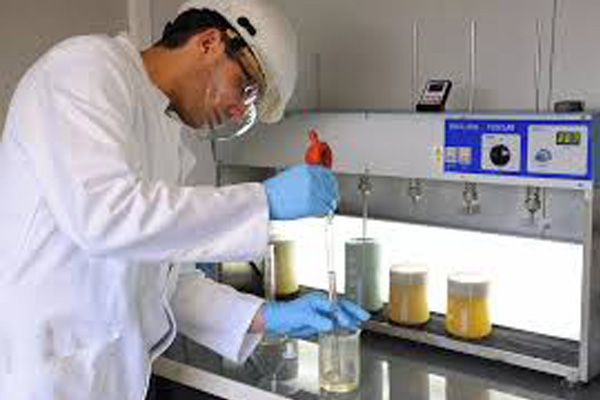 Aure Chemical supplier network illustration showing multi-factory sourcing in China — Recommended size: 600×400px, showing a map of China with highlighted production hubs or a network diagram connecting multiple factory icons